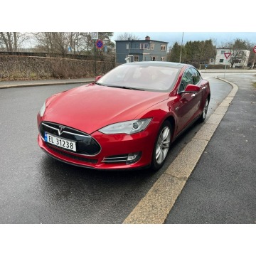 Tesla Model S  Sedan/Limuzyna 2014 elektryczny, automat - Na sprzedaż za 75 000 zł - Lublin - zdjęcie 9