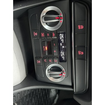 Audi Q3  SUV 2012,  2.0 diesel - Na sprzedaż za 52 999 zł - Gostyń - zdjęcie 11