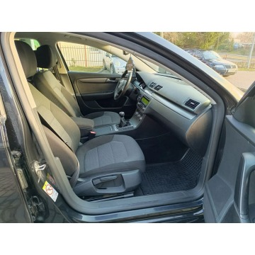 Volkswagen Passat 2011,  1.4 benzyna - Na sprzedaż za 29 999 zł - Słupsk - zdjęcie 7