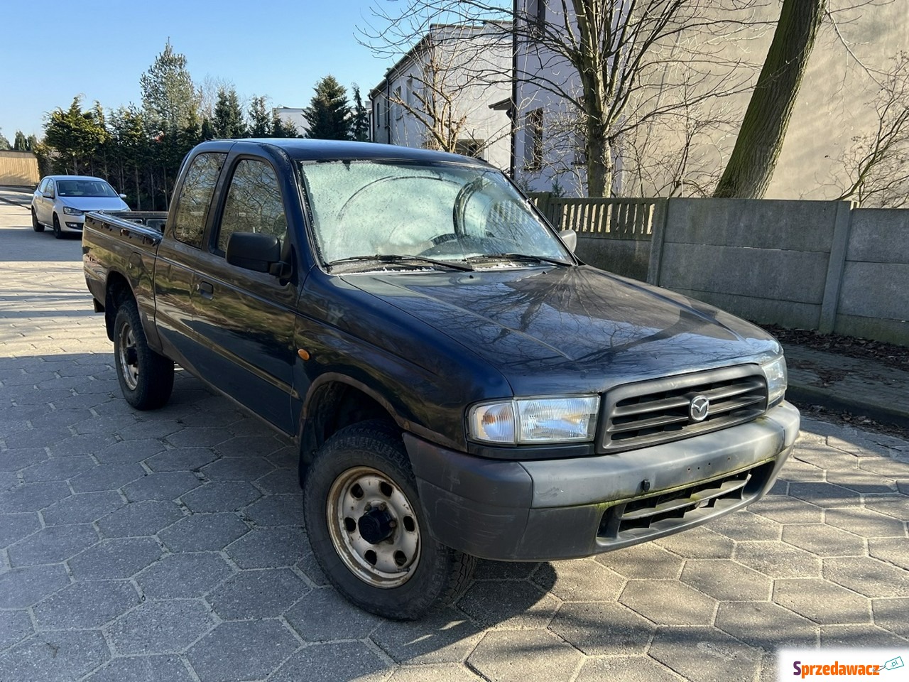 Mazda Seria B 2000