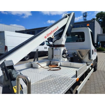 Iveco Daily 2015,  2.3 diesel - Na sprzedaż za 122 877 zł - Poznań - zdjęcie 7