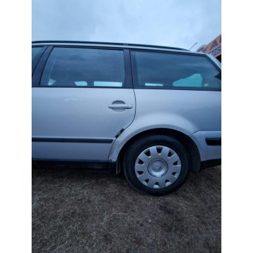 Volkswagen Passat 1999,  1.9 diesel - Na sprzedaż za 3 500,00 zł - Lębork - zdjęcie 7