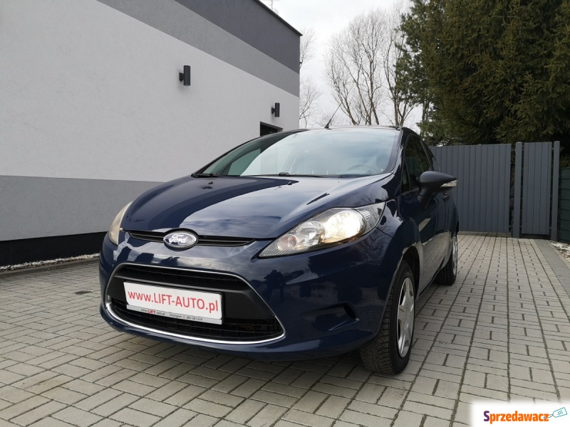 Ford Fiesta 2009,  1.2 benzyna - Na sprzedaż za 12 900 zł - Strzegom