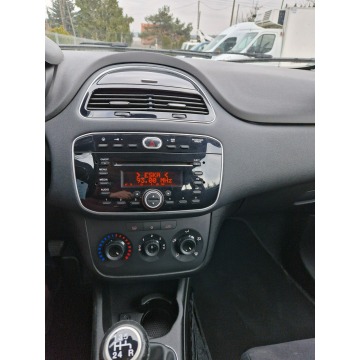 Fiat Punto 2014,  1.2 benzyna - Na sprzedaż za 15 900 zł - Oborniki - zdjęcie 11