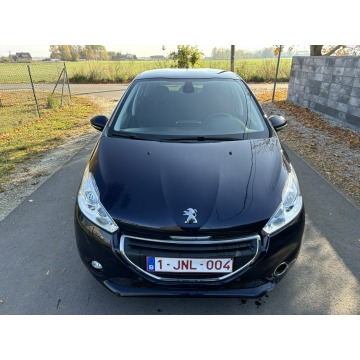 Peugeot 208  Hatchback 2014,  1.2 benzyna - Na sprzedaż za 13 500 zł - Radłów - zdjęcie 4