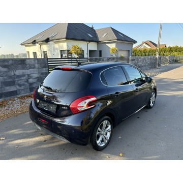 Peugeot 208  Hatchback 2014,  1.2 benzyna - Na sprzedaż za 13 500 zł - Radłów - zdjęcie 10