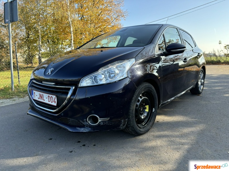 Peugeot 208  Hatchback 2014,  1.2 benzyna - Na sprzedaż za 13 500 zł - Radłów