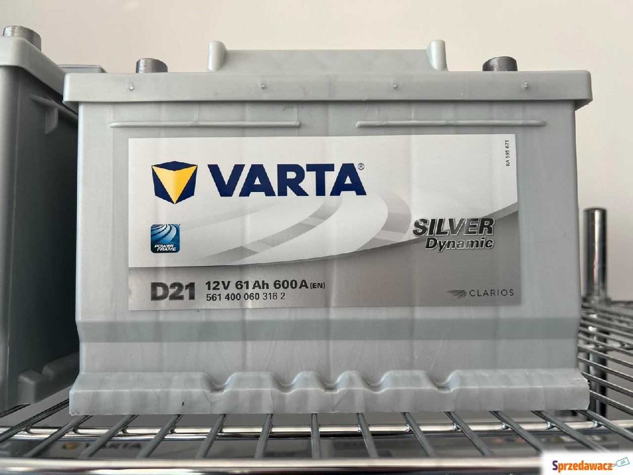 Akumulator 12V 61Ah 600A Varta...
