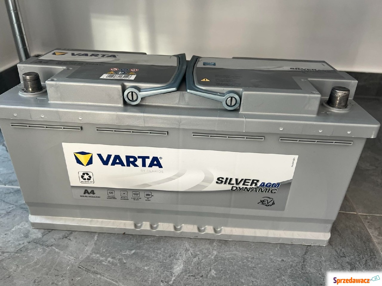 Akumulator AGM 12V 105Ah 950A Varta...