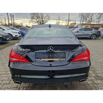 Mercedes - Benz CLA-klasa  Sedan/Limuzyna 2015,  2.0 benzyna, automat - Na sprzedaż za 77 900 zł - Żory - zdjęcie 7