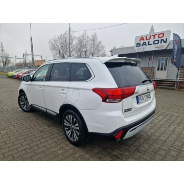 Mitsubishi Outlander  SUV 2018,  2.0 benzyna, automat - Na sprzedaż za 74 900 zł - Żory - zdjęcie 6