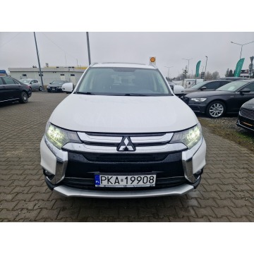 Mitsubishi Outlander  SUV 2018,  2.0 benzyna, automat - Na sprzedaż za 74 900 zł - Żory - zdjęcie 7