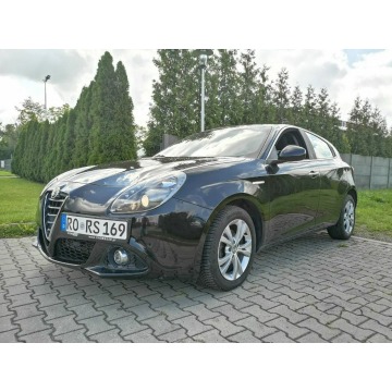 Alfa Romeo Giulietta  Liftback 2015,  1.6 diesel - Na sprzedaż za 34 900 zł - Tychy - zdjęcie 1