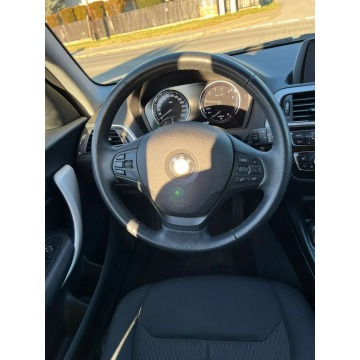 BMW Seria 1  Liftback 2019,  1.5 benzyna - Na sprzedaż za 52 900 zł - Tychy - zdjęcie 9