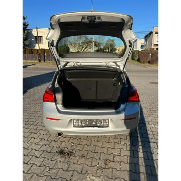 BMW Seria 1  Liftback 2019,  1.5 benzyna - Na sprzedaż za 52 900 zł - Tychy - zdjęcie 7