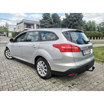 Ford Focus 2017,  1.0 benzyna - Na sprzedaż za 34 900 zł - Tychy - zdjęcie 4