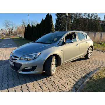 Opel Astra  Liftback 2013,  1.4 benzyna - Na sprzedaż za 24 900 zł - Tychy - zdjęcie 3