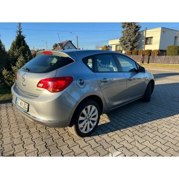 Opel Astra  Liftback 2013,  1.4 benzyna - Na sprzedaż za 24 900 zł - Tychy - zdjęcie 6
