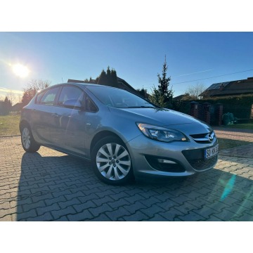 Opel Astra - 1.4 turbo benzyna 140 KM, Klimatyzacja, Podgrzewane fotele, serwis