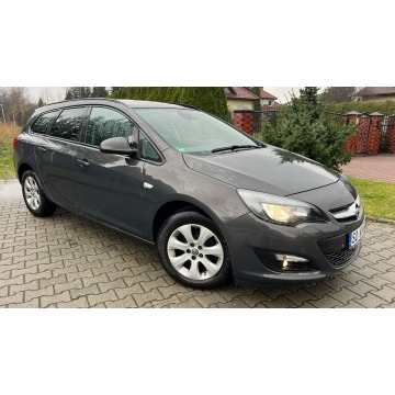 Opel Astra 2015,  1.4 benzyna - Na sprzedaż za 33 900 zł - Tychy - zdjęcie 2