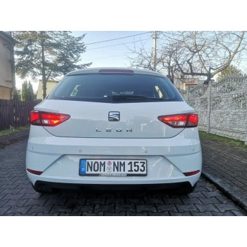 Seat Leon  Liftback 2018,  1.2 benzyna - Na sprzedaż za 49 900 zł - Tychy - zdjęcie 6