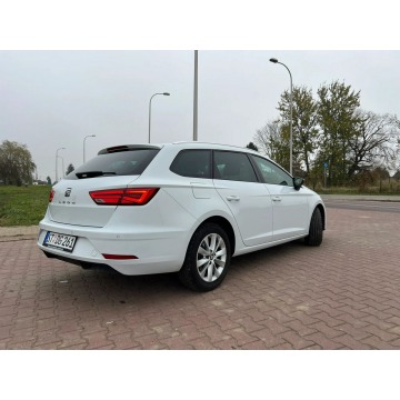Seat Leon 2019,  1.6 diesel, automat - Na sprzedaż za 51 900 zł - Tychy - zdjęcie 5