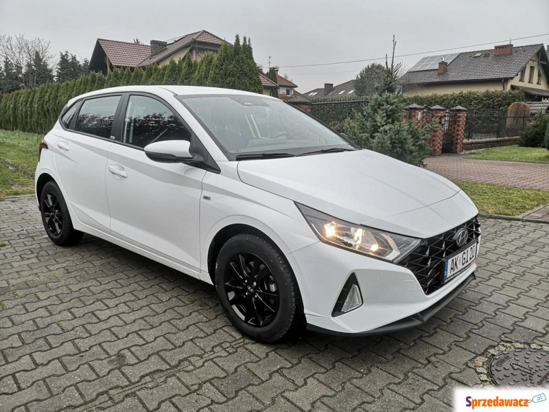 Hyundai i20  Hatchback 2021,  1.0 benzyna, automat - Na sprzedaż za 64 900 zł - Tychy