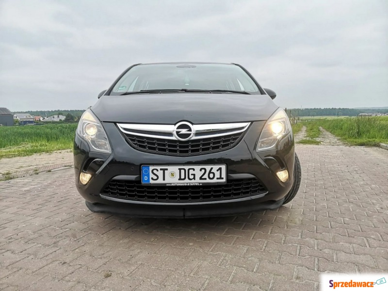 Opel Zafira  Minivan/Van 2016,  1.4 benzyna - Na sprzedaż za 45 900 zł - Tychy