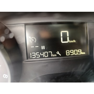 Peugeot 2008 2018,  1.5 diesel - Na sprzedaż za 17 999 zł - Pleszew - zdjęcie 10