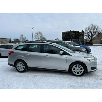 Ford Focus 2015,  1.5 diesel - Na sprzedaż za 21 700 zł - Psary Małe - zdjęcie 5