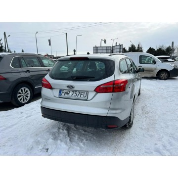 Ford Focus 2015,  1.5 diesel - Na sprzedaż za 21 700 zł - Psary Małe - zdjęcie 6