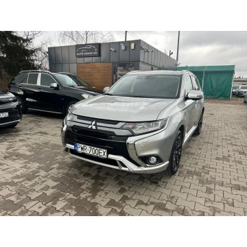 Mitsubishi Outlander  SUV 2018,  2.0 hybryda, automat - Na sprzedaż za 85 900 zł - Psary Małe - zdjęcie 4