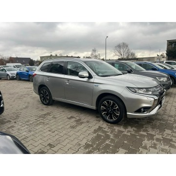 Mitsubishi Outlander  SUV 2018,  2.0 hybryda, automat - Na sprzedaż za 85 900 zł - Psary Małe - zdjęcie 5