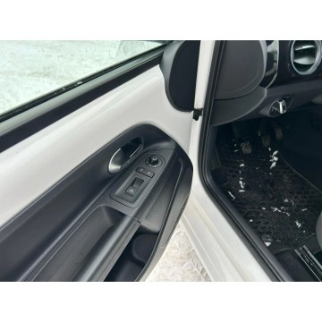 Volkswagen up!  Hatchback 2014,  1.0 benzyna - Na sprzedaż za 21 900 zł - Psary Małe - zdjęcie 9