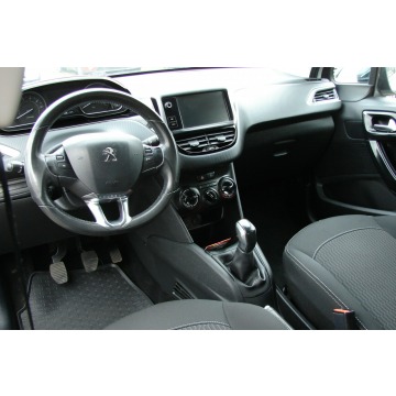 Peugeot 208  Hatchback 2017,  1.2 benzyna - Na sprzedaż za 25 900 zł - Piła - zdjęcie 8