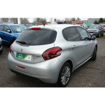 Peugeot 208  Hatchback 2017,  1.2 benzyna - Na sprzedaż za 25 900 zł - Piła - zdjęcie 3