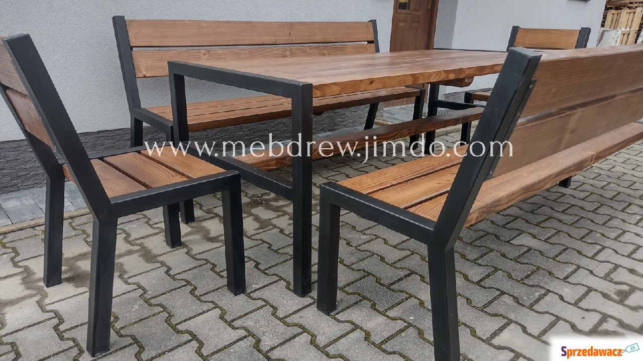 Metalowy zestaw mebli ogrodowych...