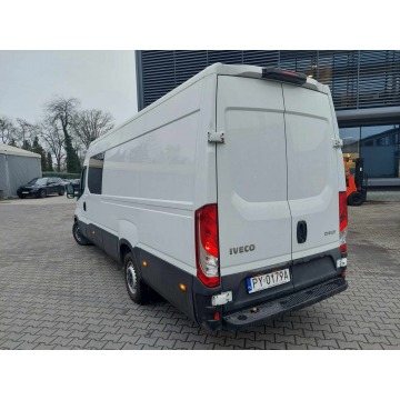 Iveco Daily 2021,  2.3 diesel, automat - Na sprzedaż za 148 830 zł - Poznań - zdjęcie 4