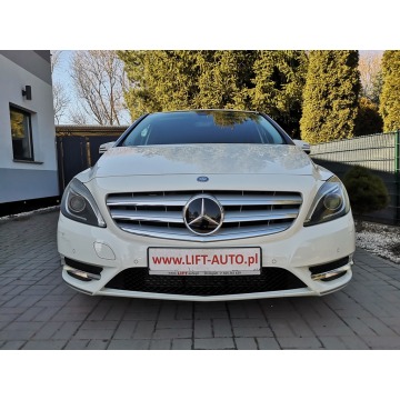 Mercedes - Benz  2013,  1.8 diesel - Na sprzedaż za 32 900 zł - Strzegom - zdjęcie 4