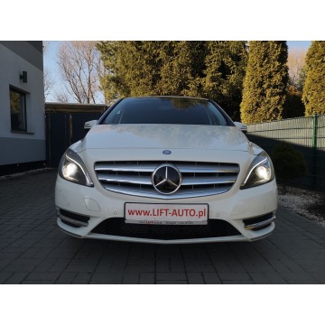 Mercedes - Benz  2013,  1.8 diesel - Na sprzedaż za 32 900 zł - Strzegom - zdjęcie 3