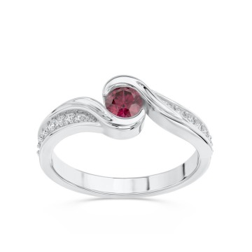 Pierścionek z białego złota z rubinem i brylantami 0,14 ct wzór BP-2839B