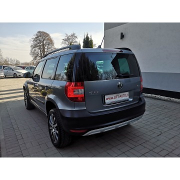 Skoda Yeti 2011,  2.0 diesel, automat - Na sprzedaż za 32 900 zł - Strzegom - zdjęcie 8