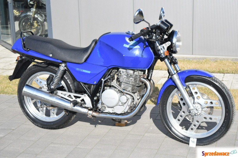Honda XBR - bardzo ładny stan, 1 ręka, orygin... - Motocykle szosowo -... - Śrem