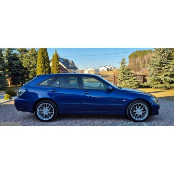 Lexus IS  Liftback 2002,  3.0 benzyna, automat - Na sprzedaż za 29 900 zł - Szaniec - zdjęcie 3