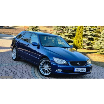 Lexus IS  Liftback 2002,  3.0 benzyna, automat - Na sprzedaż za 29 900 zł - Szaniec - zdjęcie 2