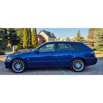 Lexus IS  Liftback 2002,  3.0 benzyna, automat - Na sprzedaż za 29 900 zł - Szaniec - zdjęcie 4