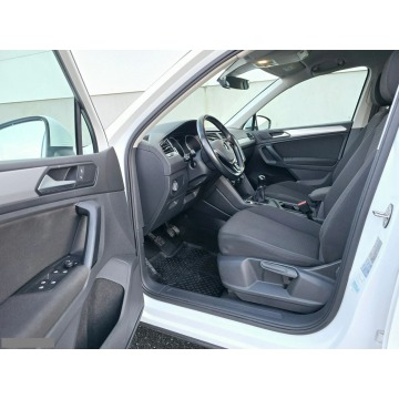 Volkswagen Tiguan  SUV 2018,  2.0 diesel - Na sprzedaż za 79 950 zł - Nowe Gulczewo - zdjęcie 12
