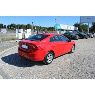 Volvo S60  Sedan/Limuzyna 2017,  2.0 diesel - Na sprzedaż za 39 900 zł - Warszawa - zdjęcie 4