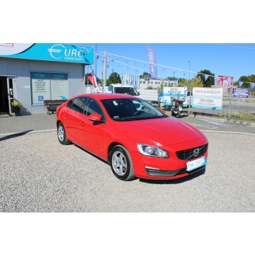 Volvo S60  Sedan/Limuzyna 2017,  2.0 diesel - Na sprzedaż za 39 900 zł - Warszawa - zdjęcie 2