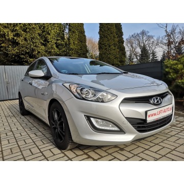 Hyundai i30 2015,  1.6 diesel - Na sprzedaż za 26 900 zł - Strzegom - zdjęcie 3